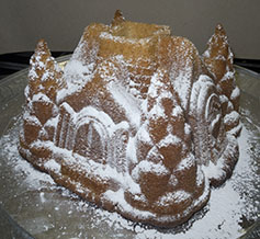 BONUS: Edible Gothic architecture cake prepared by client